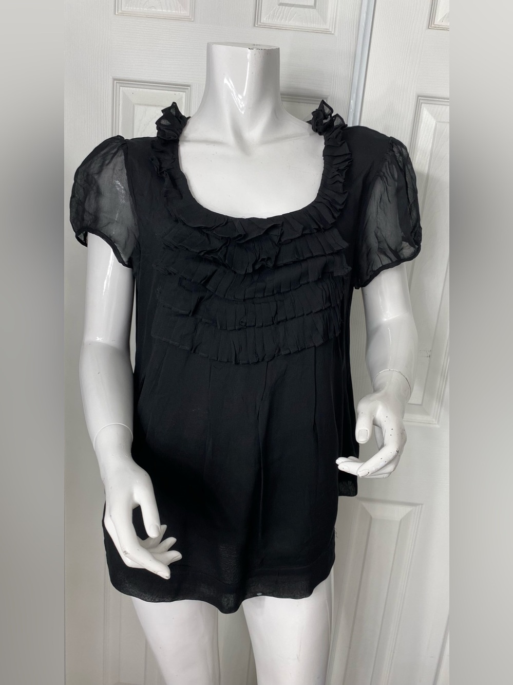 💯Rayón Persaman New York Black Ruffle Scoop Blouse with Sheer Puff Sleeves
